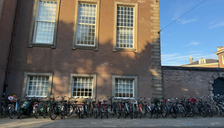 Fietsenstalling Dr. Sarphatihuis